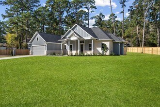15109 Paradise Ct in Willis, TX - Foto de edificio - Building Photo