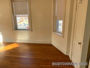 235 Park Dr in Boston, MA - Building Photo - Building Photo