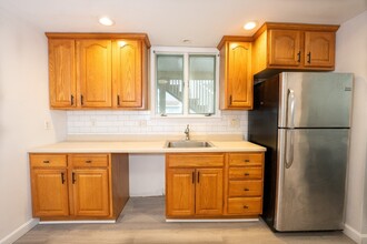 17 Boscobel St in Braintree, MA - Building Photo - Building Photo