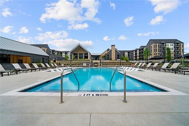 7000 Renaissance Pkwy in Fairburn, GA - Building Photo - Building Photo