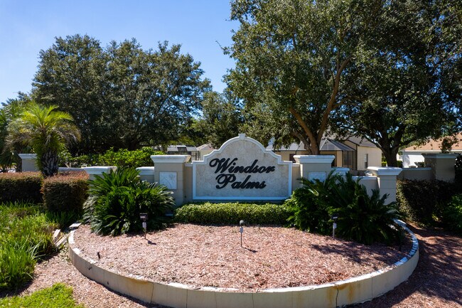 2306 Silver Palm Dr in Kissimmee, FL - Foto de edificio - Building Photo