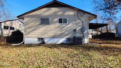 248 Perthshire Rd in St. Louis, MO - Building Photo - Building Photo