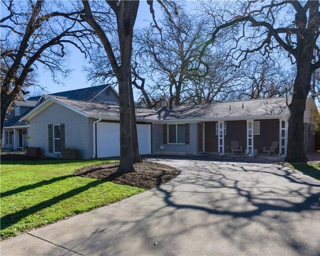 property at 2505 Rogge Ln