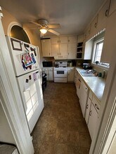 1604 College St in Cedar Falls, IA - Building Photo - Building Photo