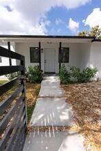 2100 SW 6th St in Miami, FL - Building Photo - Building Photo