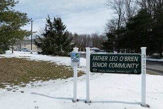 Father Leo O'brien Housing in Schenectady, NY - Foto de edificio - Building Photo