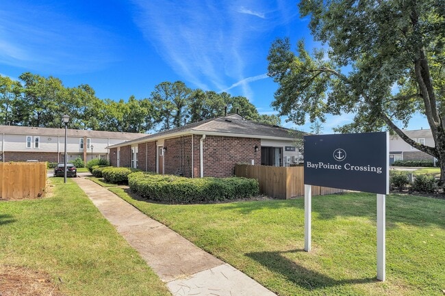 BayPointe Crossing in Virginia Beach, VA - Foto de edificio - Building Photo