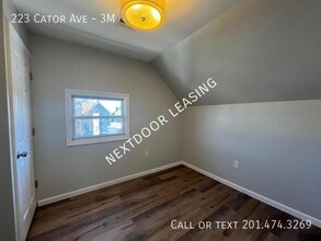 223 Cator Ave in Jersey City, NJ - Building Photo - Building Photo