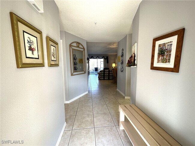 6670 Huntington Lakes Cir in Naples, FL - Building Photo - Building Photo