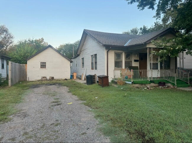 property at 1921 S Washington Ave