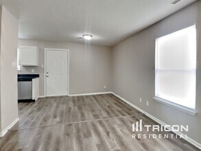 2803 Redland Ln in Indianapolis, IN - Building Photo - Building Photo