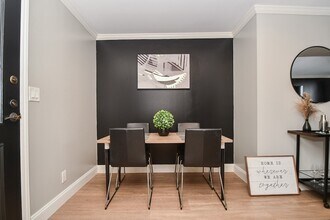 3525 Sage Rd, Unit 514 in Houston, TX - Building Photo - Building Photo