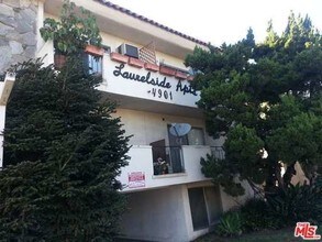4901 Laurel Canyon Blvd, Unit 11 in Valley Village, CA - Foto de edificio - Building Photo