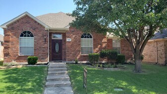 5808 Hidden Pine Ln in McKinney, TX - Building Photo