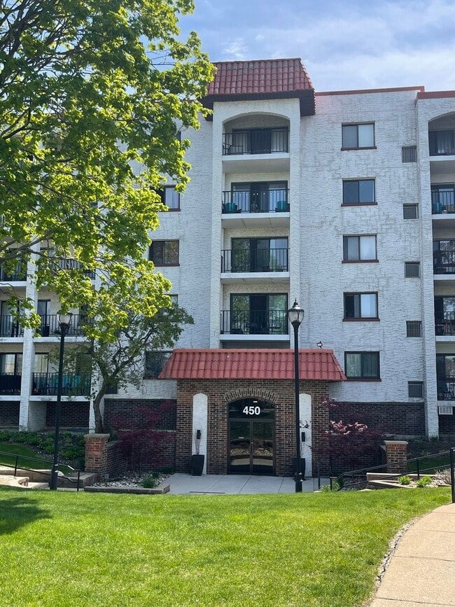 property at 450 Plum Creek Dr