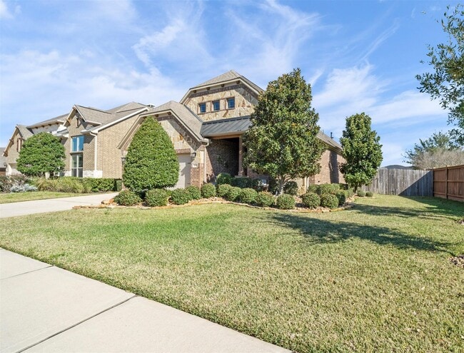 property at 2019 Wild Peregrine Cir