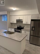 25 Paddington Grv in Barrie, ON - Building Photo - Building Photo