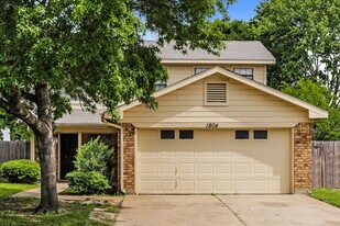 1804 Lincolnshire Way in Fort Worth, TX - Building Photo