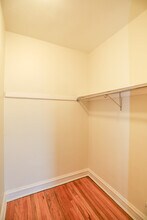 5011 N Damen Ave, Unit #9 in Chicago, IL - Building Photo - Building Photo