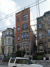 909 Hudson St in Hoboken, NJ - Foto de edificio - Building Photo