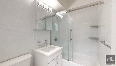EAST 57 STREET in New York, NY - Building Photo - Building Photo
