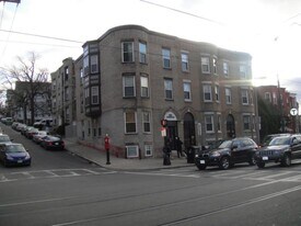 830 Huntington Ave, Unit 3 in Boston, MA - Building Photo