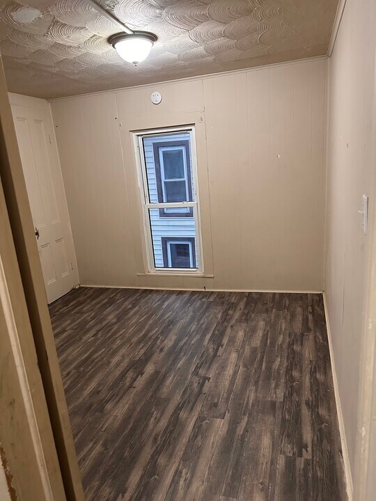 421 Balsam St in Elmira, NY - Building Photo