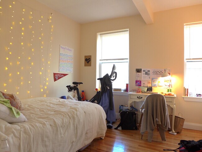 682 Massachusetts Ave, Unit 3 in Boston, MA - Building Photo - Building Photo