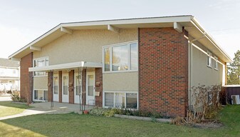 7727 75th St in Edmonton, AB - Building Photo