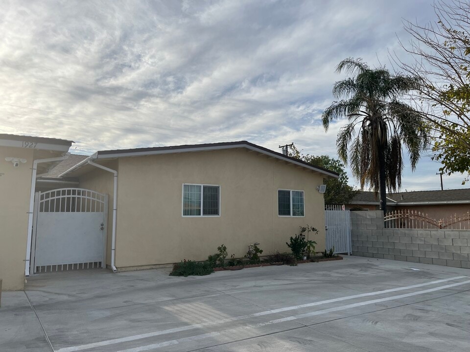1927 Los Padres Dr in Rowland Heights, CA - Foto de edificio
