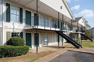 1790 Piping Rock Dr, Unit 12