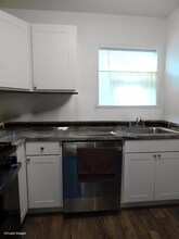 9 W Eads Ave in Orange, TX - Foto de edificio - Building Photo