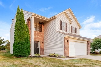 12971 Quarterback Ln in Fishers, IN - Building Photo - Building Photo