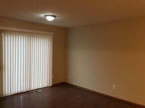3448 Dristor Dr in Westerville, OH - Building Photo - Building Photo