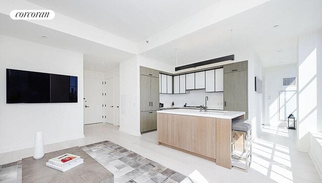 959 1st Ave in New York, NY - Building Photo - Building Photo