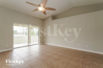 318 SW 13th St in Cape Coral, FL - Building Photo - Building Photo