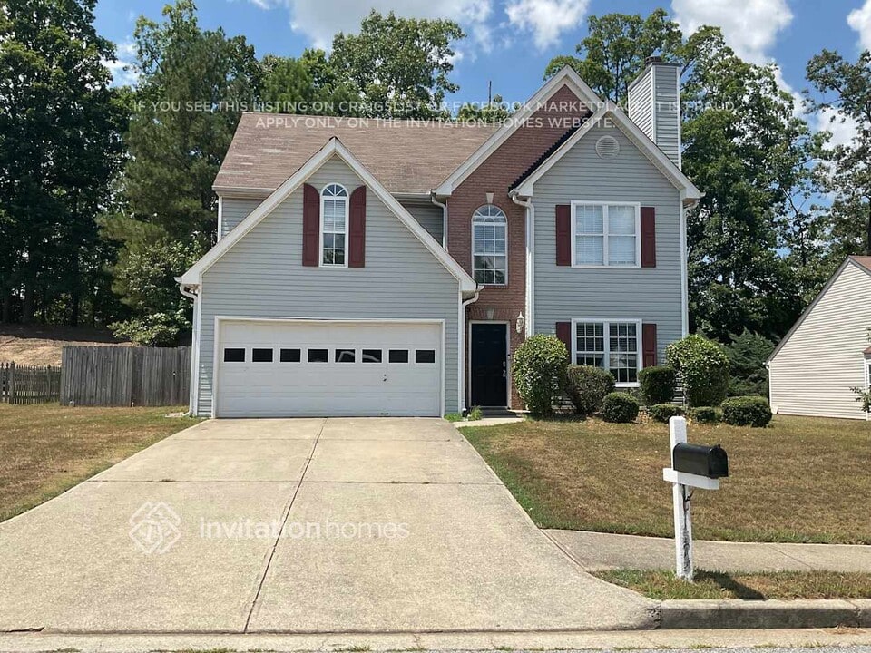 1575 Heatherton Rd in Dacula, GA - Building Photo