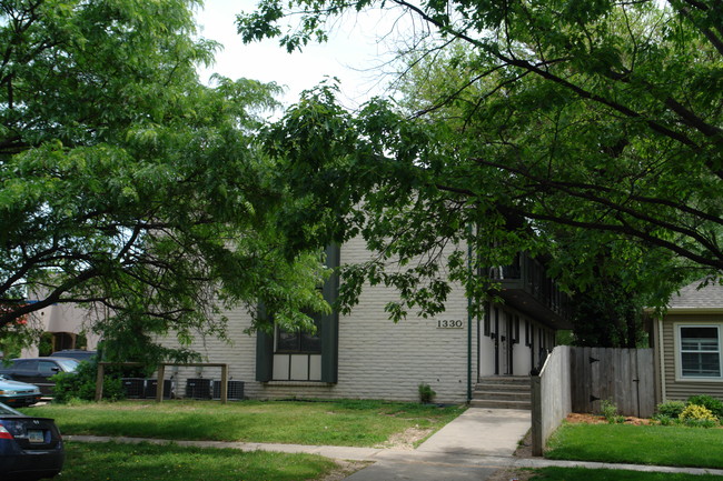 Perry Apartments in Wichita, KS - Building Photo - Building Photo