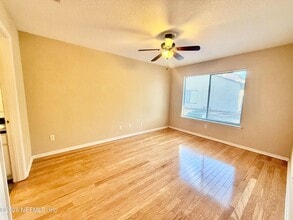 334 Redwood Ln in Jacksonville, FL - Building Photo - Building Photo