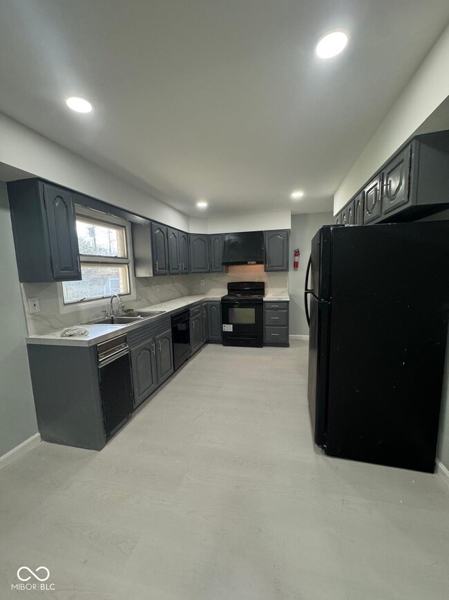 3401 W 57th St in Indianapolis, IN - Building Photo - Building Photo