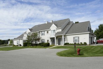 Harbour Ridge Apartments in Traverse City, MI - Foto de edificio - Building Photo