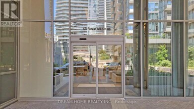 50 Forest Manor Rd in Toronto, ON - Building Photo - Building Photo