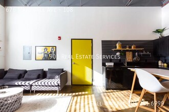 676 Marshall Ave in Memphis, TN - Building Photo - Building Photo