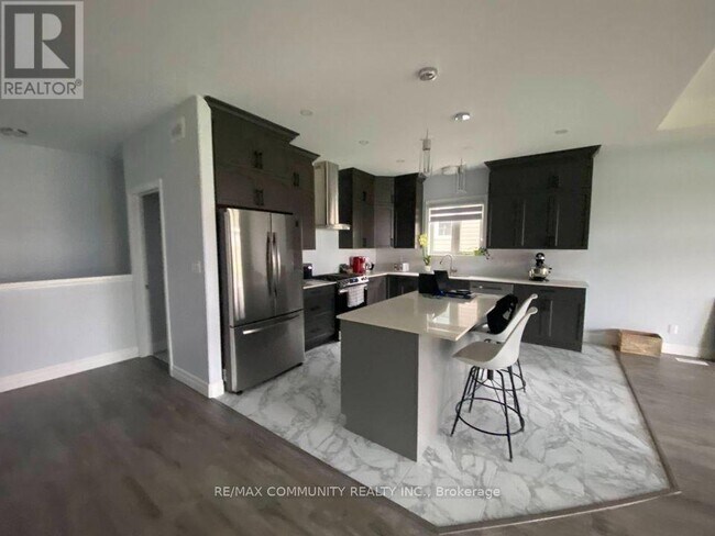 103 Northumberland Blvd in Quinte West, ON - Building Photo - Building Photo