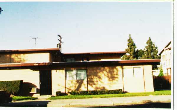 2153 W Brownwood Ave in Anaheim, CA - Building Photo - Building Photo