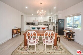 4538 Abbey Pl in Los Angeles, CA - Building Photo - Building Photo