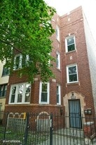 7826 S East End Ave in Chicago, IL - Building Photo