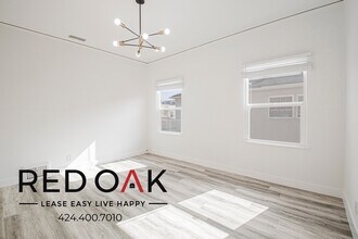 330 N Genesee Ave in Los Angeles, CA - Building Photo - Building Photo