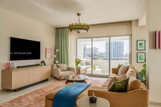 16 Island Ave in Miami Beach, FL - Building Photo - Building Photo