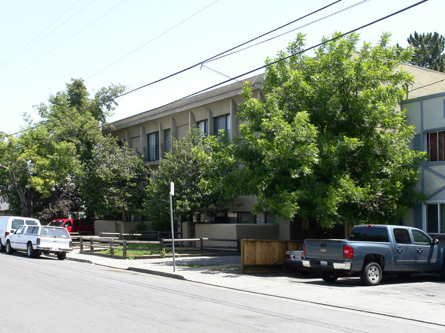 348 4th Ave in Redwood City, CA - Building Photo - Building Photo